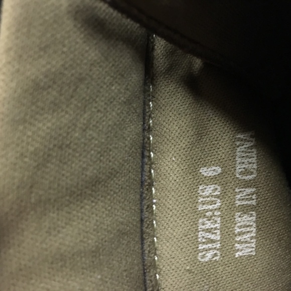 Micheal Kors boots - Picture 2 of 2